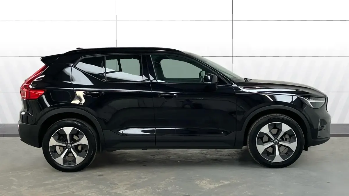 Used Volvo XC40 Plus 163 HP (119 kW) 2024 Black SUV