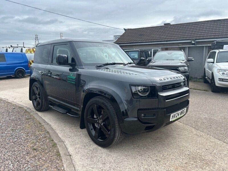 Grey Used 2024 Land Rover Defender HSE Dynamic SUV | £61,995 (Super price) - Image 1/4