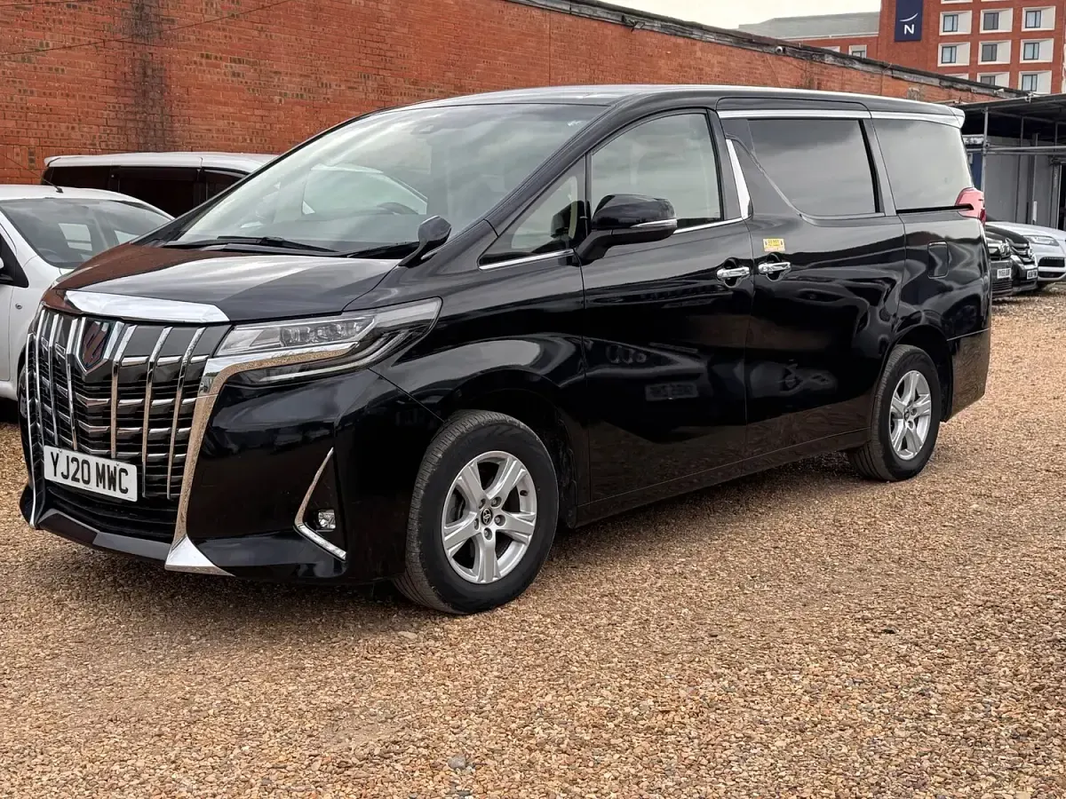 Used Toyota Alphard 190 HP (139 kW) 2025 Black MPV