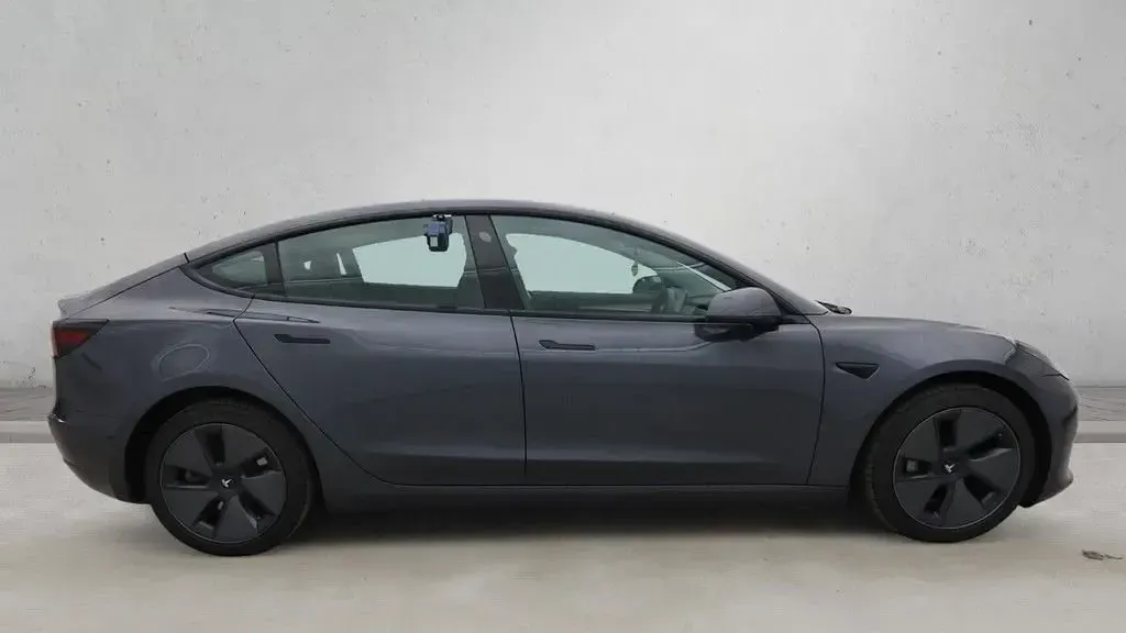 Used Tesla Model 3 Standard Range 235 kW (320 HP) 2022 Sedan