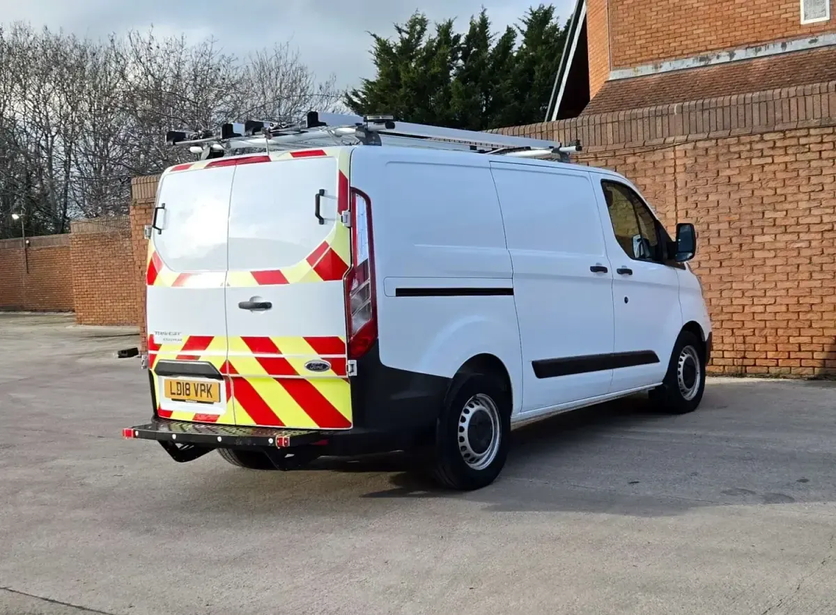 Usado Ford Transit Custom 105 HP (77 kW) 2018 Branco Van