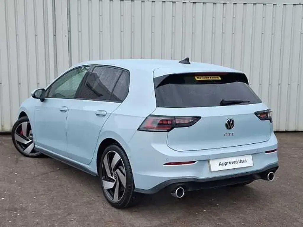 Nowe VW Golf VIII GTI 265 KM (194 kW) 2025