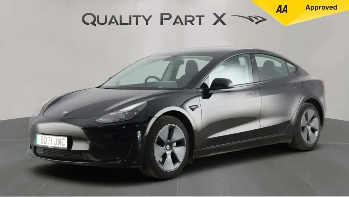 Used Tesla Model 3 Standard Range 208 kW (283 HP) 2021 Black Sedan