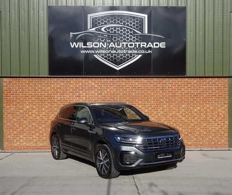 Grey Used 2018 VW Touareg R-line SUV | £25,990 (A bit pricey) - Image 1/4