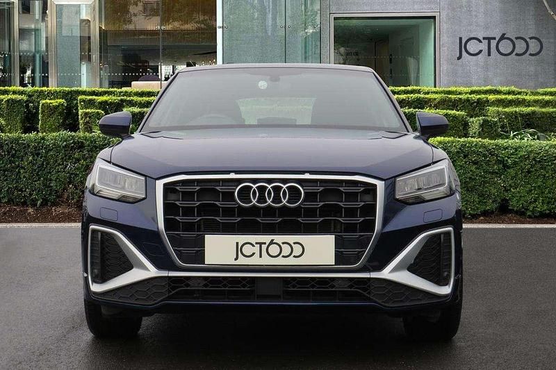 Used Audi Q2 S-Line 190 HP (139 kW) 2022 Blue SUV
