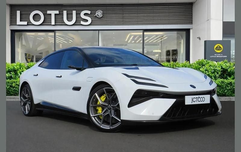 New Lotus Eletre 675 kW (918 HP) 2025 White SUV