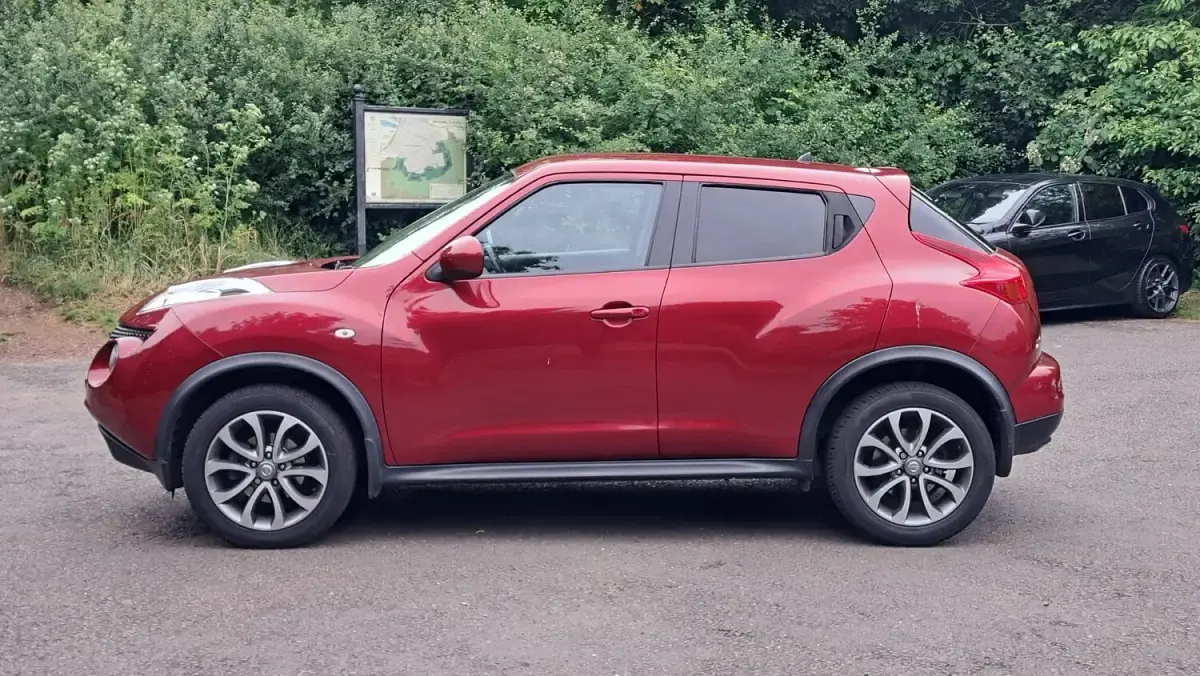 Used Nissan Juke Tekna 117 HP (86 kW) 2014 Red SUV