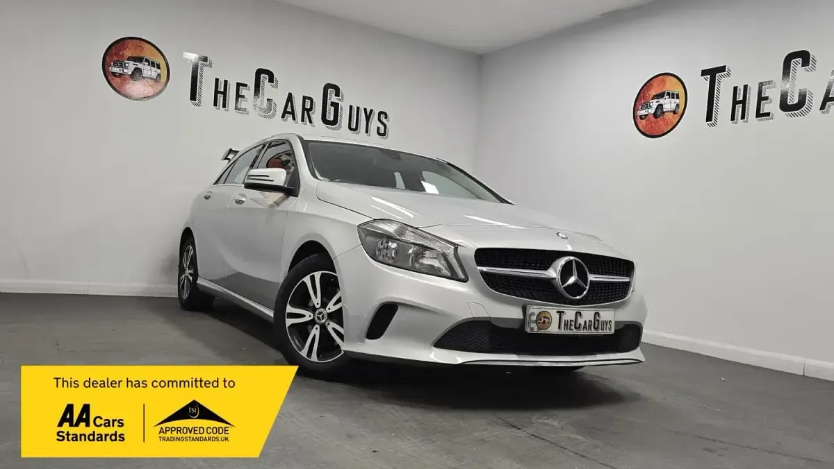 Begagnad Mercedes A180 SE 2016 Silver Halvkombi