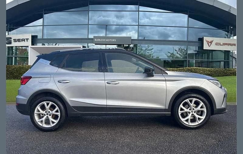 Used Seat Arona FR 108 HP (79 kW) 2023 Silver SUV