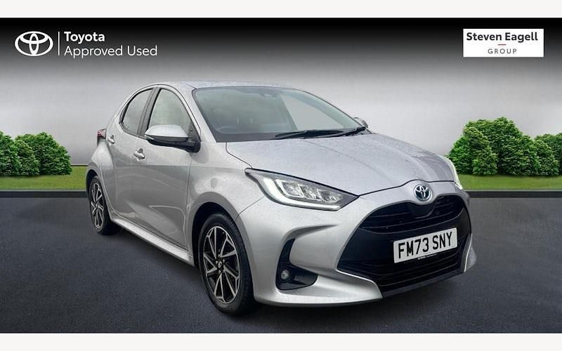 Used Toyota Yaris Hybrid Design 116 HP (85 kW) 2025 Hatchback