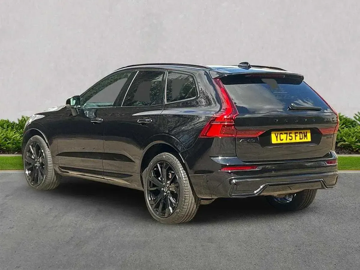 Used Volvo XC60 Ultra 247 HP (181 kW) 2025 Black SUV