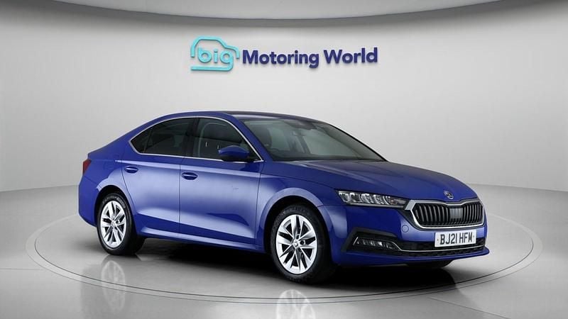 Used Skoda Octavia SE L 148 HP (108 kW) 2021 Blue Hatchback