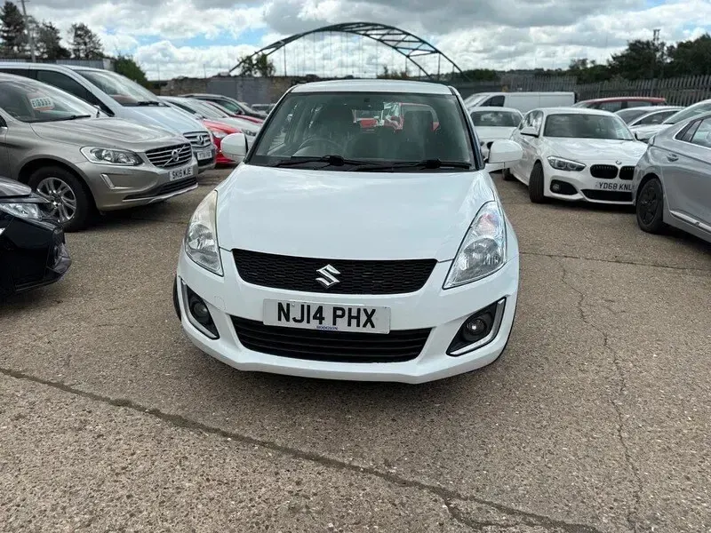 Used Suzuki Swift SZ3 2014 White Hatchback