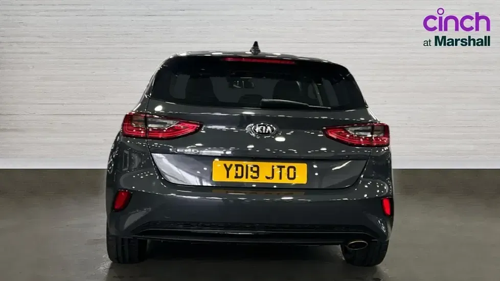 Used Kia Ceed 118 HP (86 kW) 2019 Grey Hatchback