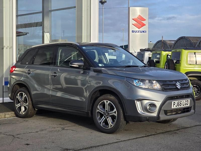 Used Suzuki Vitara SZ5 120 HP (88 kW) 2016 Grey/black Hatchback