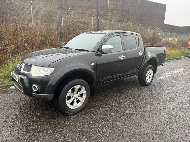 Black Used 2011 Mitsubishi L200 Pickup | £4,495 (Fair price) - Image 1/3