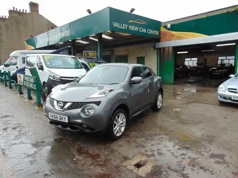 Używany Nissan Juke N-Connecta 110 KM (80 kW) 2016 Szary SUV