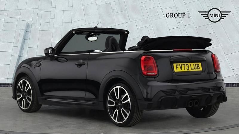 Usado Mini Cooper S Sport 176 HP (129 kW) 2023 Preto Citadino