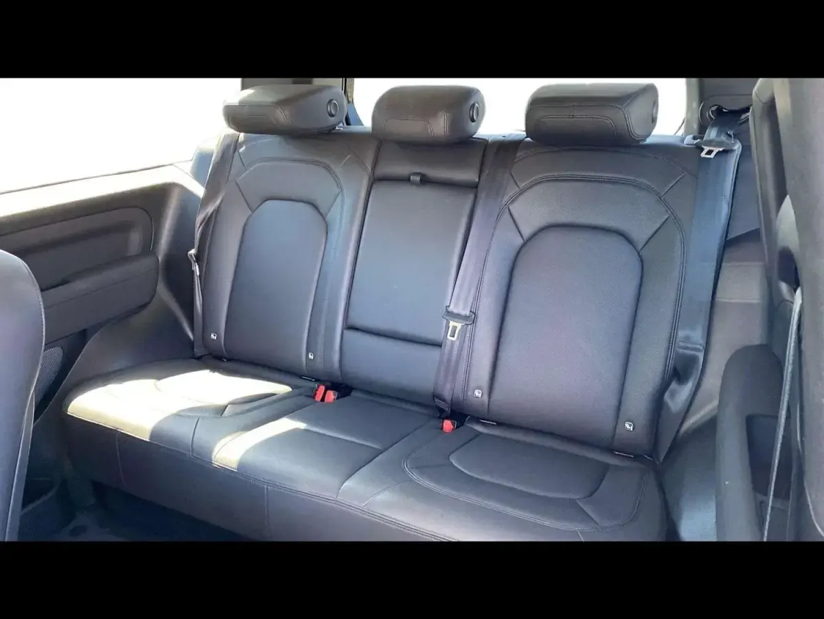 Usado Land Rover Defender 2022 Preto SUV