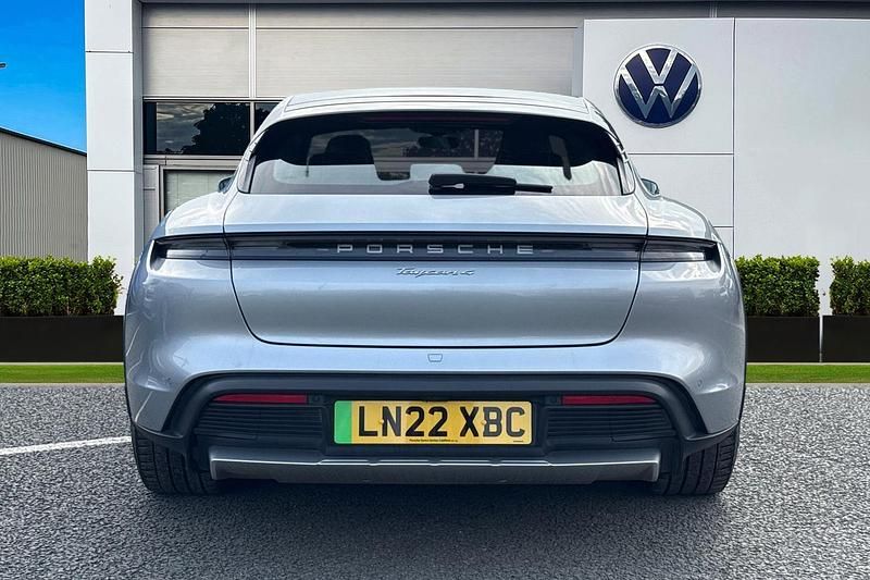 Used Porsche Taycan Cross Turismo 350 kW (476 HP) 2022 Silver Estate