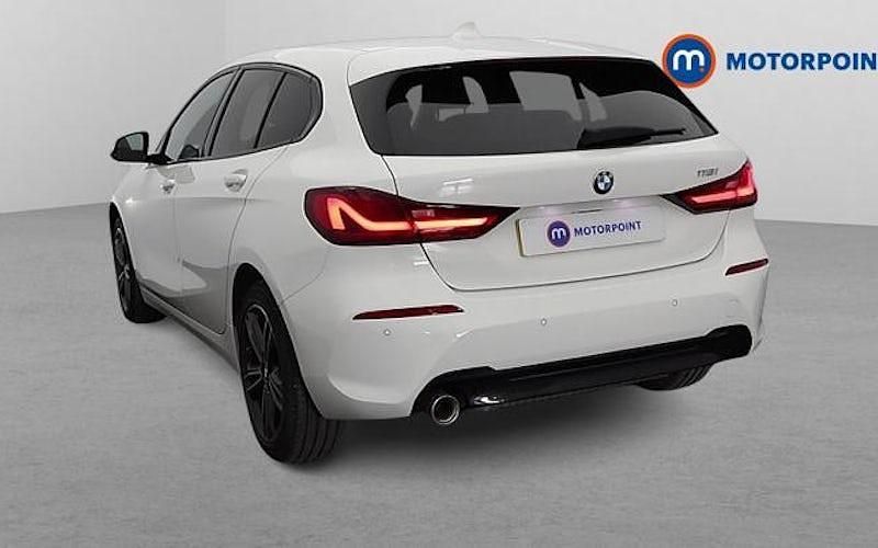 Used BMW 118 Sport Line 136 HP (100 kW) 2024 Hatchback