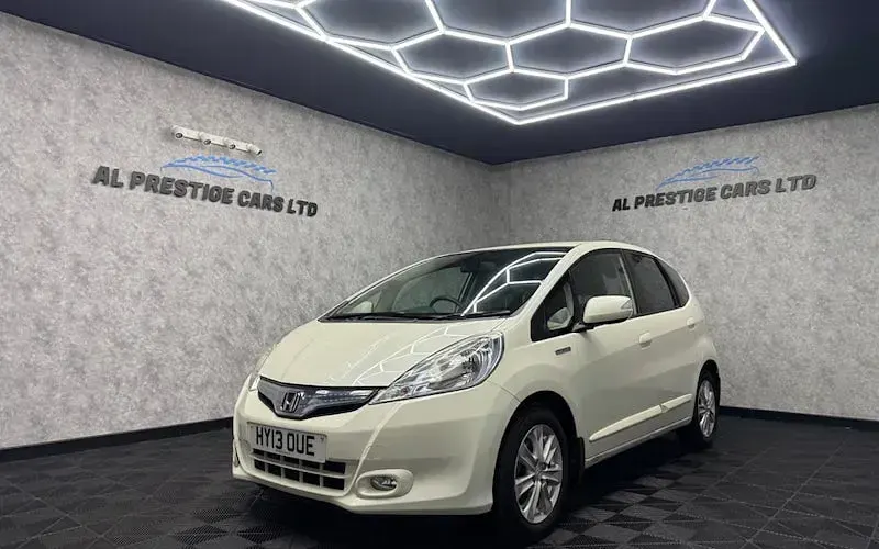 Used Honda Jazz Hybrid 102 HP (75 kW) 2013 Hatchback