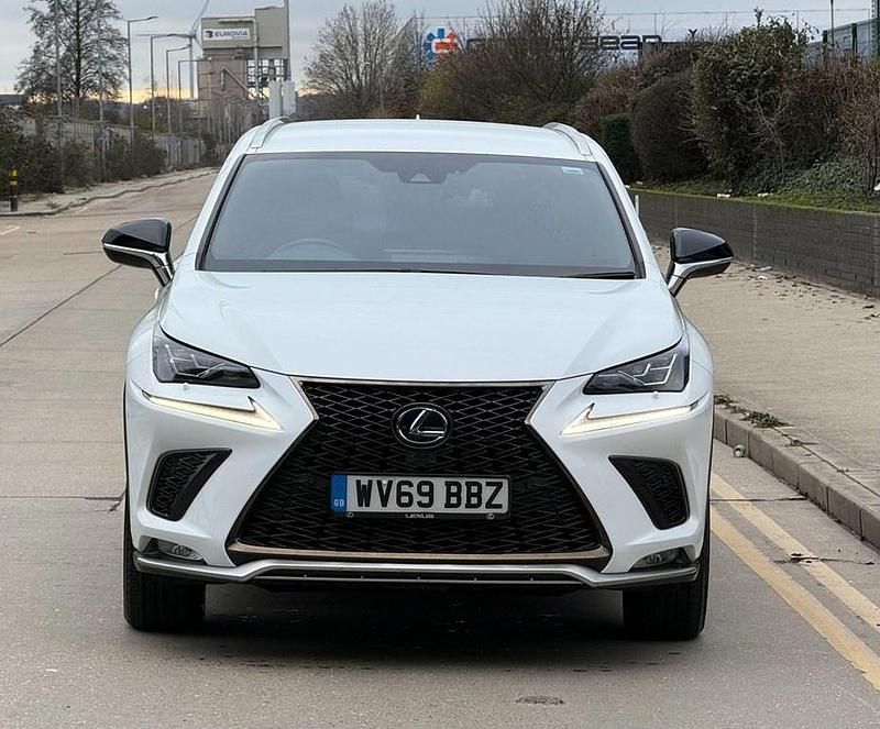 Used Lexus NX300h Sport Line 197 HP (144 kW) 2019 White SUV