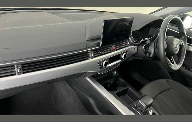 Used Audi A4 Comfort 150 HP (110 kW) 2022 Black Sedan