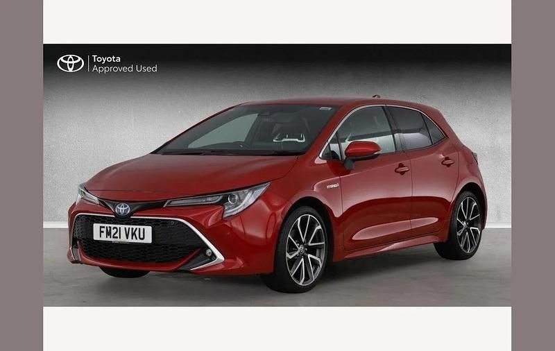 Used Toyota Corolla 120 HP (88 kW) 2021 Red Hatchback