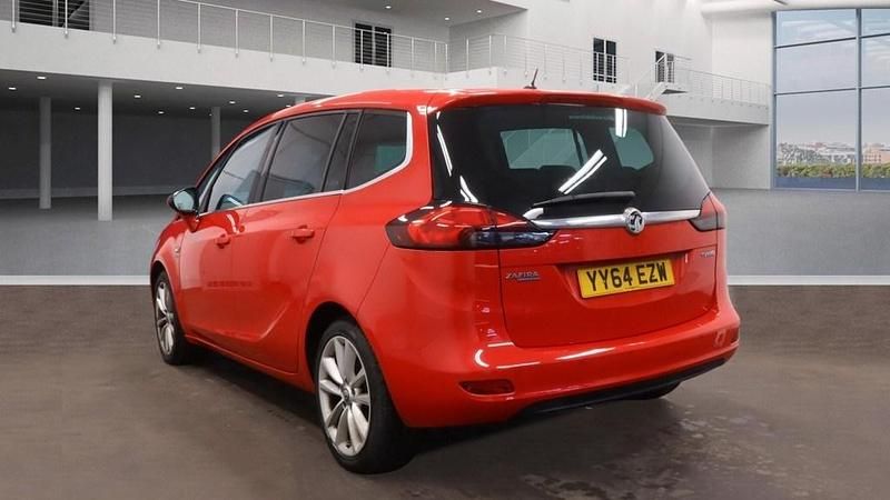 Used Vauxhall Zafira Elite 2014 Red MPV