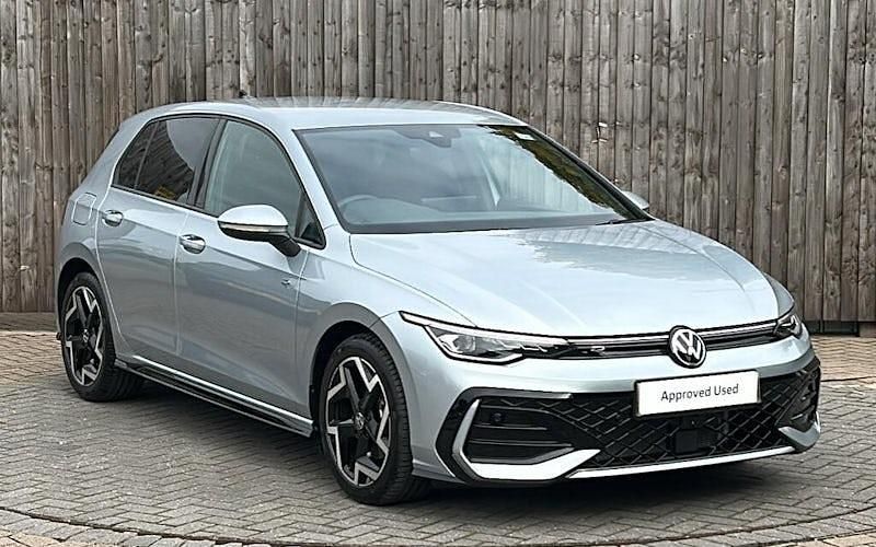 New 2024 VW Golf VIII R-line Hatchback | £28,499 (Expensive) - Image 1/4