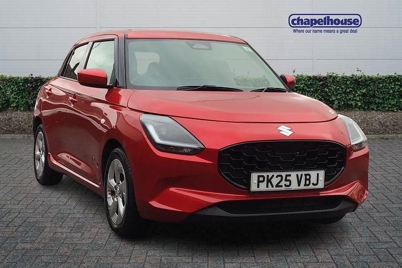 Red Used 2025 Suzuki Swift Hatchback | £15,995 (Fair price) - Image 1/4