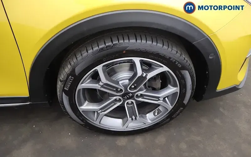 Used Kia XCeed First Edition 140 HP (102 kW) 2020 Yellow SUV