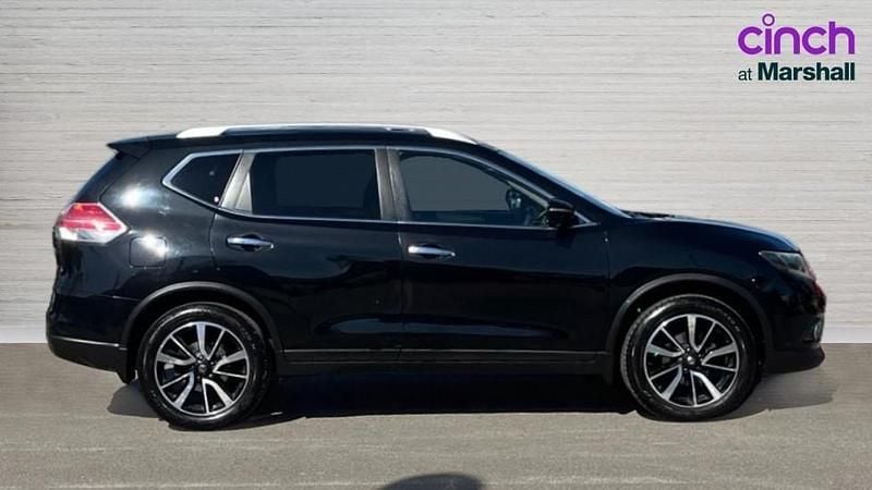 Used Nissan X-Trail N-Vision 163 HP (119 kW) 2017 Black SUV