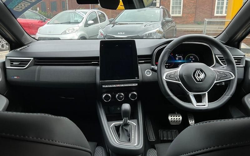 Used Renault Clio V Esprit Alpine 143 HP (105 kW) 2025 Hatchback