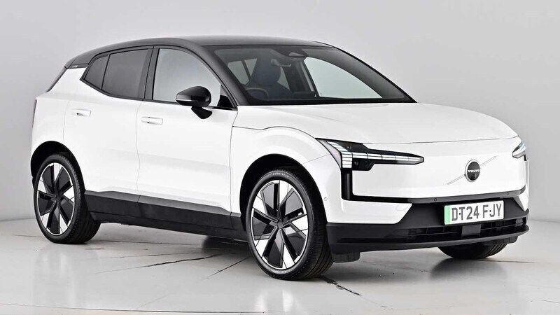 Crystal white Used 2024 Volvo EX30 Ultra SUV | £30,995 - Image 1/4