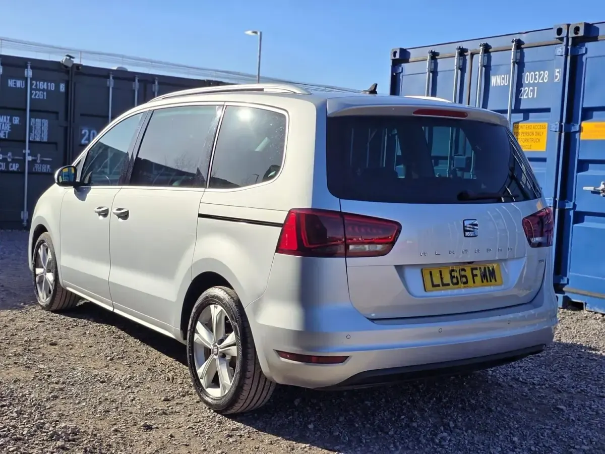 Begagnad Seat Alhambra SE 184 HK (135 kW) 2016 Silver Minibuss