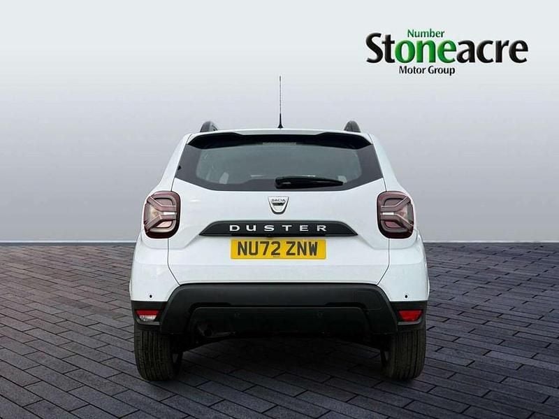 Second-hand Dacia Duster Comfort 91 CP (66 kW) 2022 Alb SUV