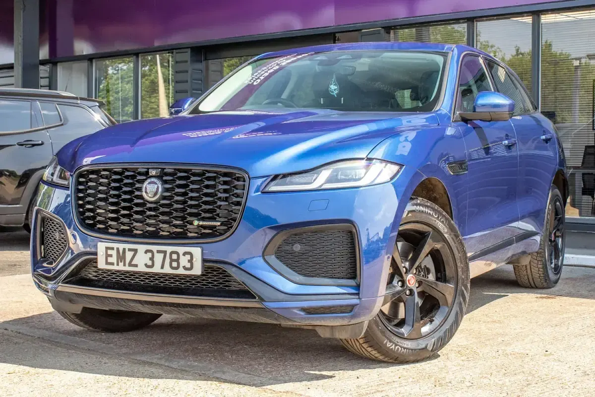 Used Jaguar F-Pace R-Dynamic 204 HP (150 kW) 2021 Blue SUV