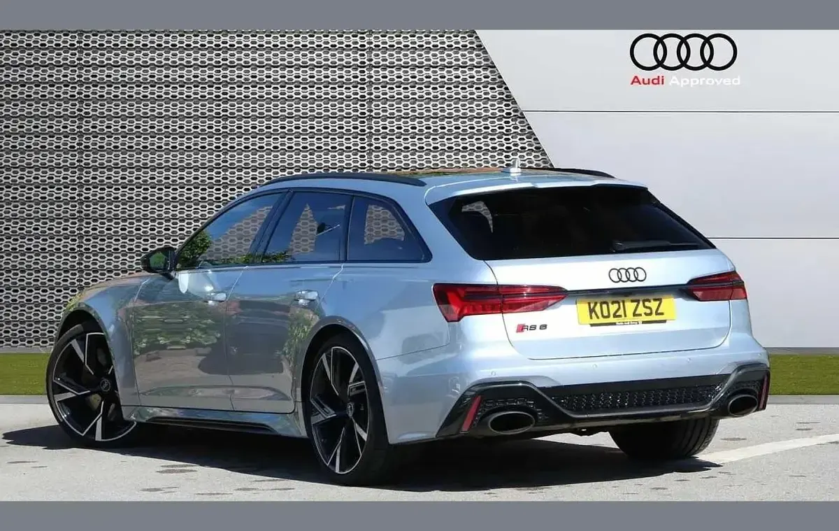 Used Audi RS6 Design 591 HP (434 kW) 2021 Silver Estate