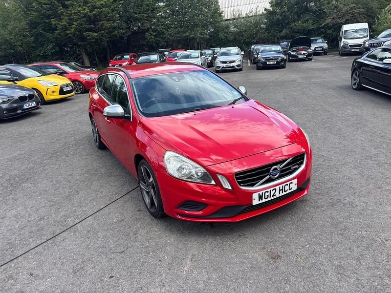 Used Volvo V60 R-Design 163 HP (119 kW) 2012 Red Estate