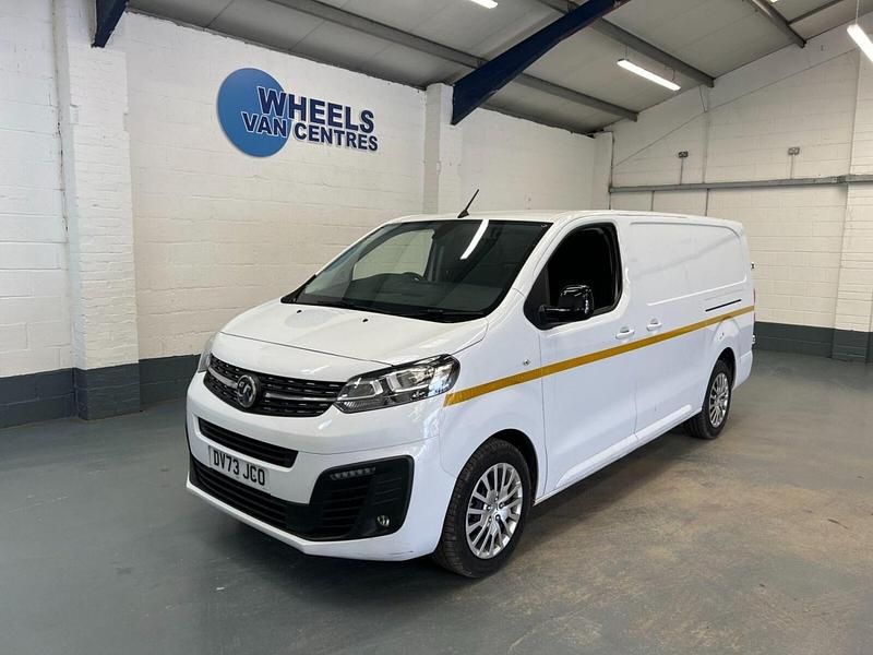 White Used 2023 Vauxhall Vivaro S Van | £14,990 (Good price) - Image 1/4