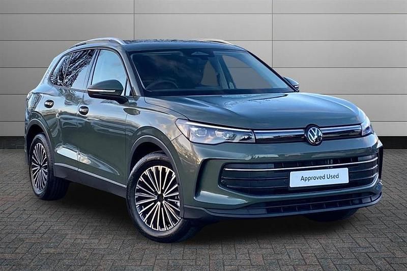 New VW Tiguan Match 130 HP (95 kW) 2026 Cipressinogreen metallic SUV