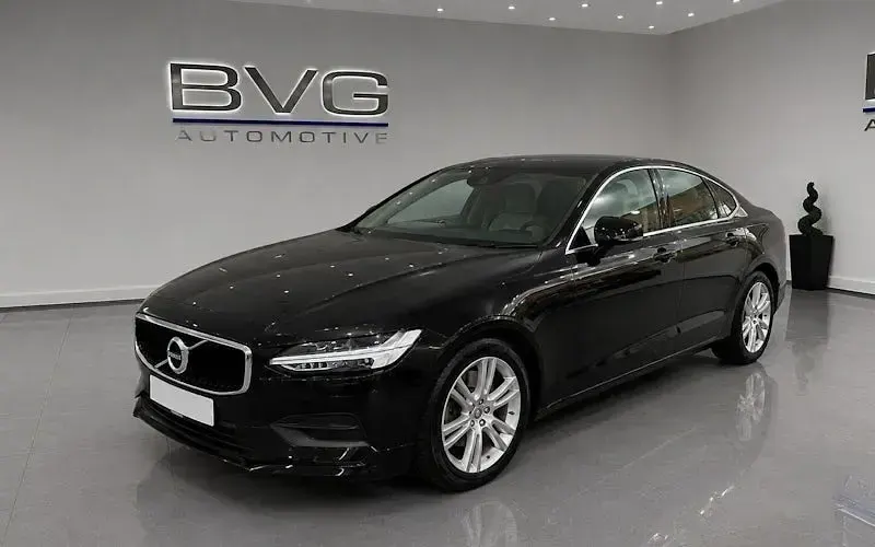 Used Volvo S90 Momentum 190 HP (139 kW) 2019 Sedan