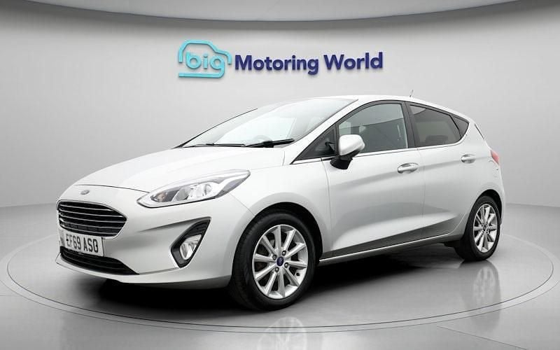 Used Ford Fiesta Titanium 101 HP (74 kW) 2020 Silver Hatchback