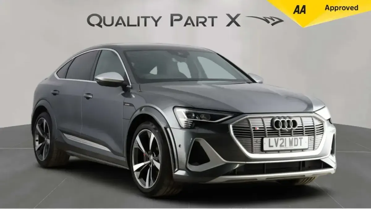 Usado Audi e-tron 369 kW (503 HP) 2021 Cinzento SUV