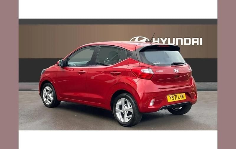 Used Hyundai i10 SE 84 HP (61 kW) 2021 Red Hatchback