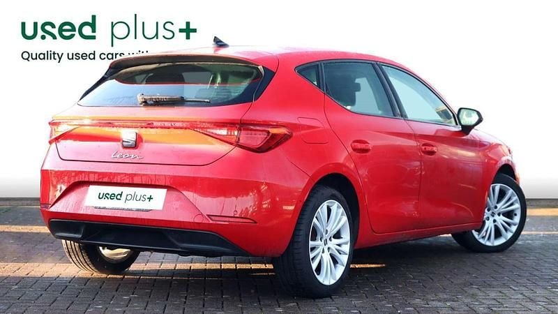Used Seat Leon SE Dynamic 110 HP (80 kW) 2021 Red Hatchback