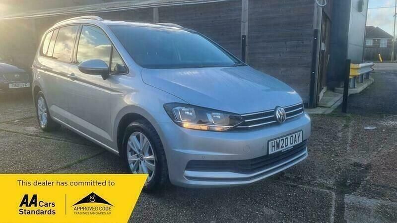 Used VW Touran Family 115 HP (84 kW) 2020 Silver MPV