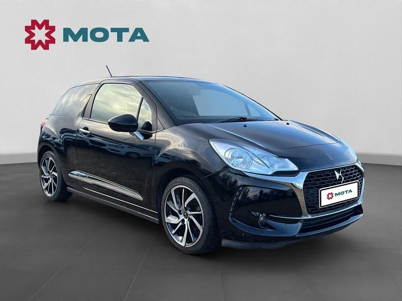 Used DS Automobiles DS3 Connected Chic 82 HP (60 kW) 2017 Black Hatchback